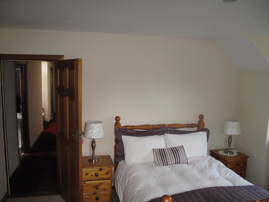 Bed and Breakfast Glencove Енніс Номер фото
