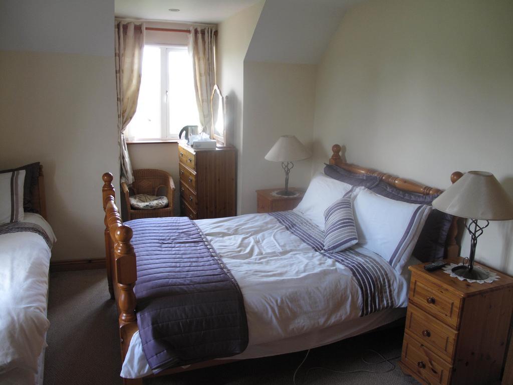 Bed and Breakfast Glencove Енніс Номер фото